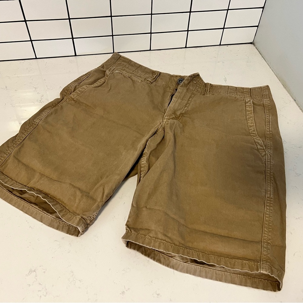 GAP Men's Tan Corduroy Shorts